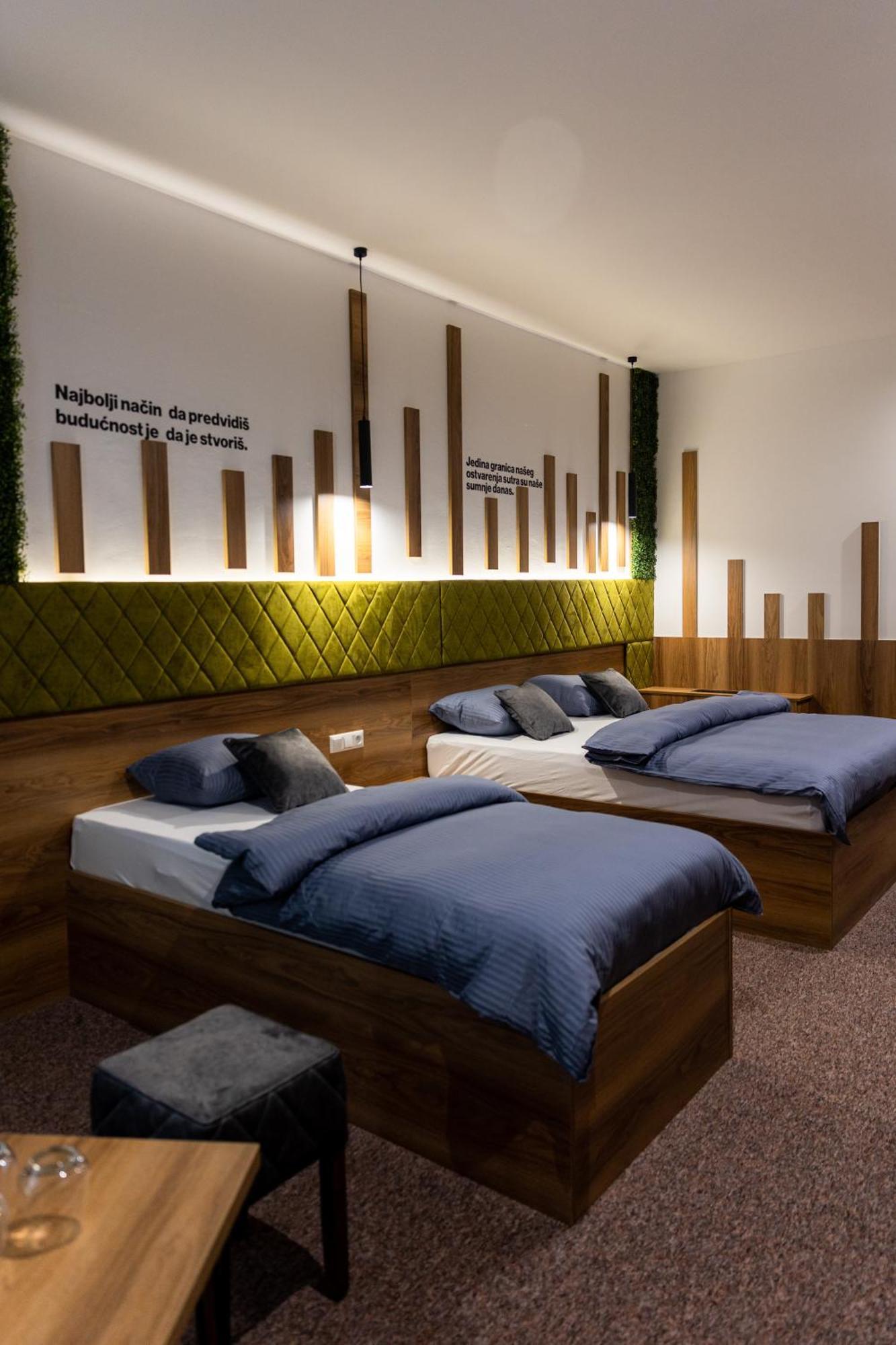 Hostel Tron Травник Экстерьер фото