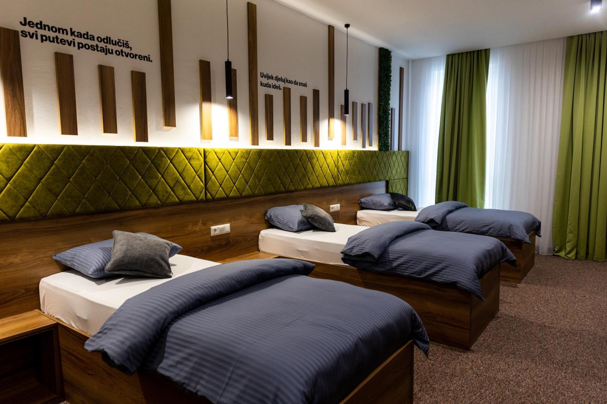 Hostel Tron Травник Экстерьер фото