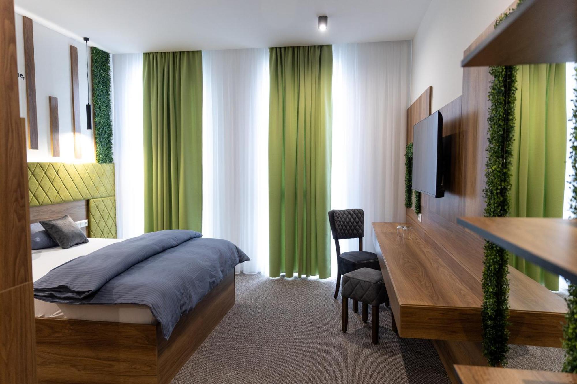 Hostel Tron Травник Экстерьер фото