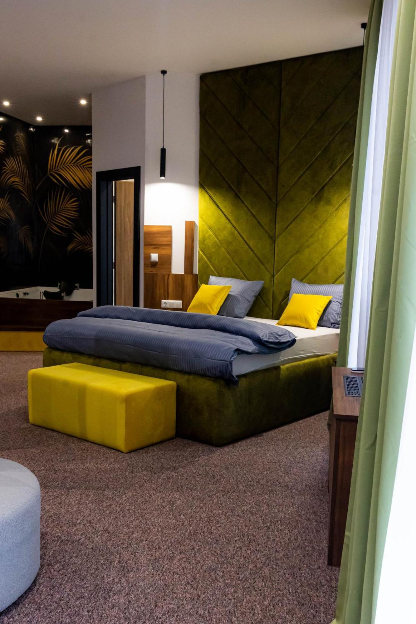 Hostel Tron Травник Экстерьер фото