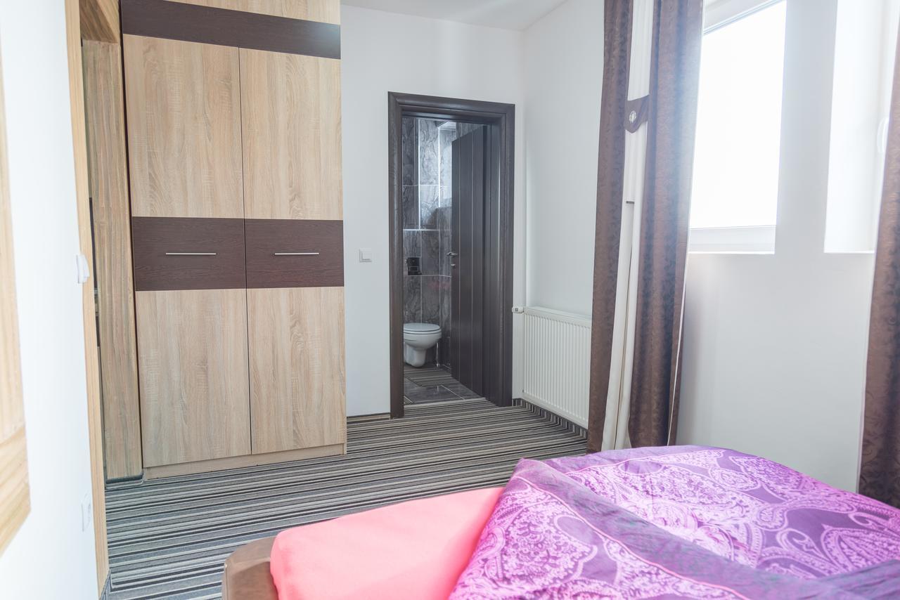 Hostel Tron Травник Экстерьер фото